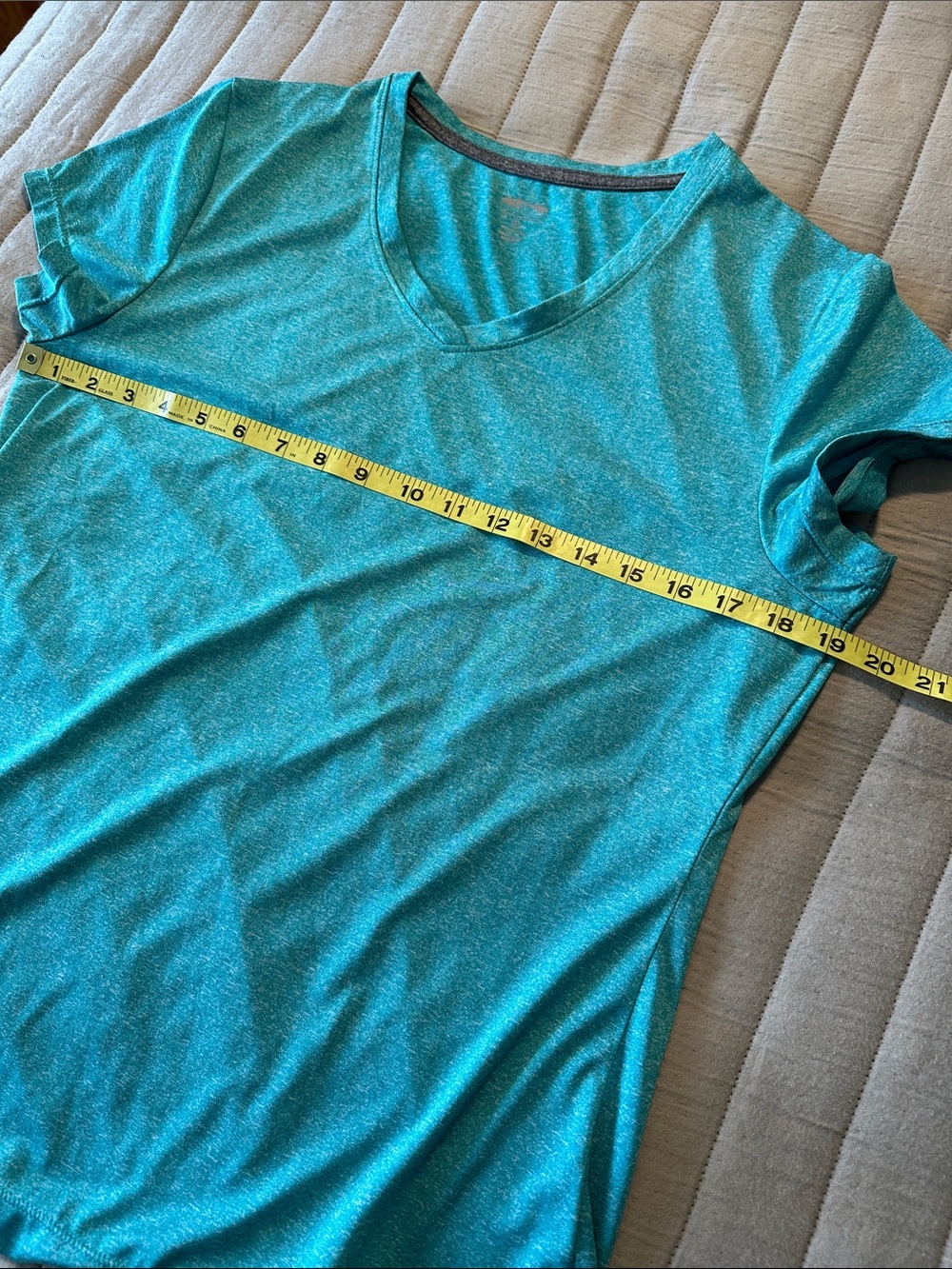 Cascade Sport Activewear top Women's Turquoise V-Neck Short Sleeve Tee - Picture 4 of 7